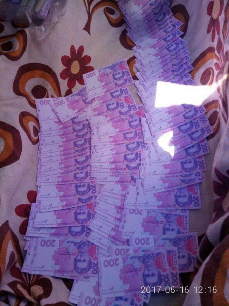 Керівницю черкаського аеропорту взяли на хабарі 2