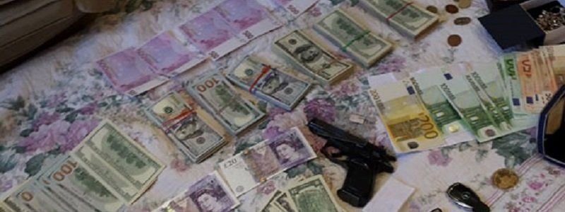 Екс-чиновник обіцяв «вирішити» питання за 50 тисяч євро