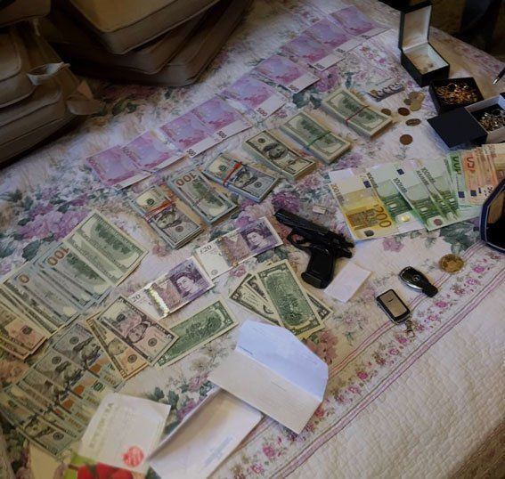 Екс-чиновник обіцяв «вирішити» питання за 50 тисяч євро 1