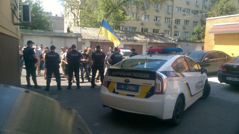 Как Александра Каховского сажали под домашний арест 3
