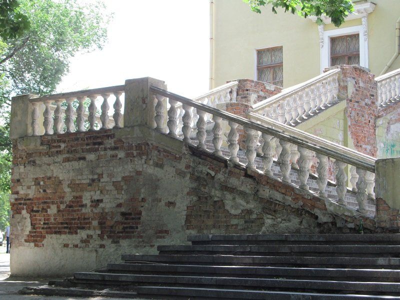 Дворец студентов в Днепре решили восстановить методом народной стройки 3