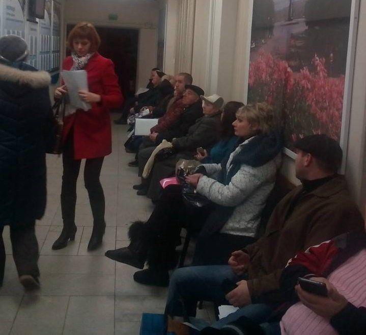 Зал ожидания в ЦНАПе Днепра