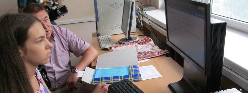 Абитуриентам Днепра помогут подать документы. Где?