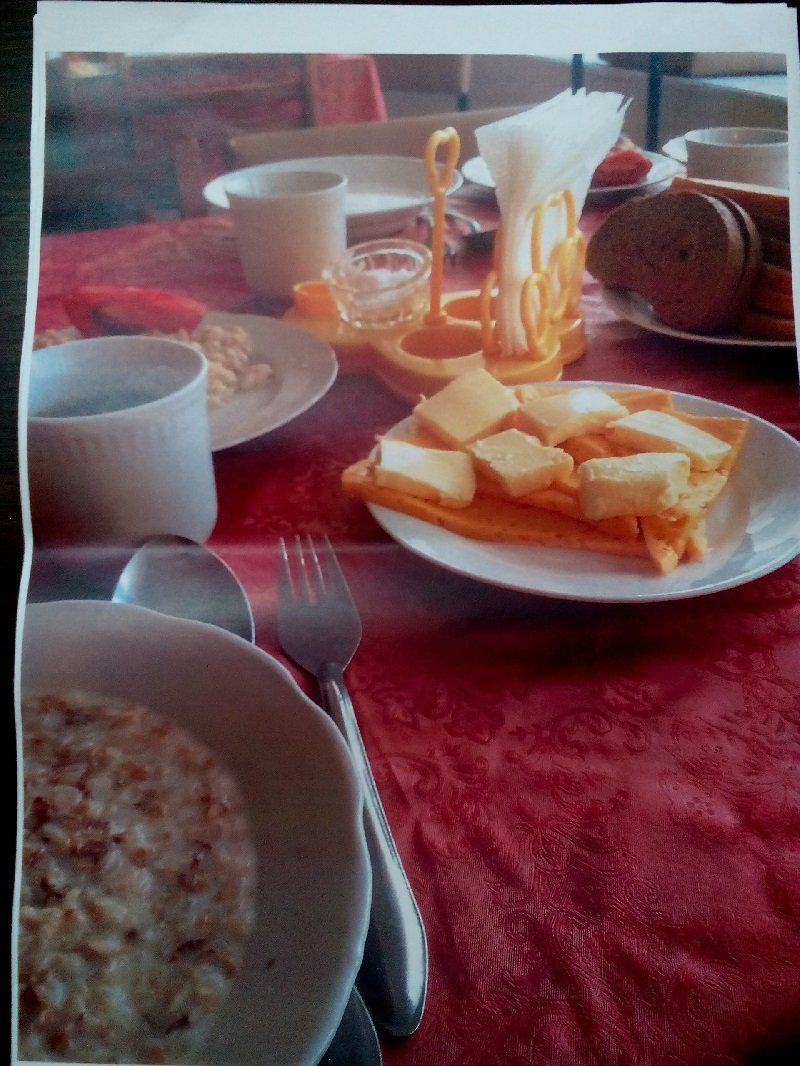 Скандал вокруг отдыха детей в Бердянске: факты от заммэра Днепра 10