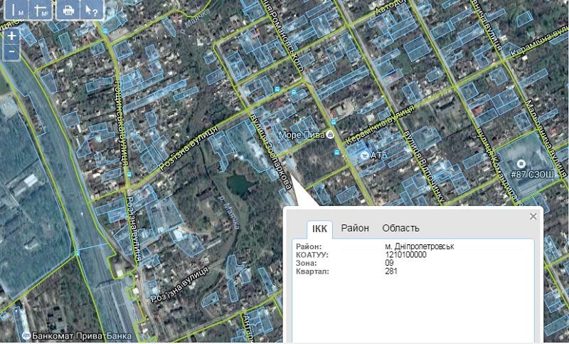 В Днепре появился опасный ангар-призрак 1