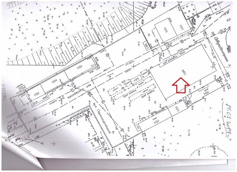 В Днепре появился опасный ангар-призрак 2