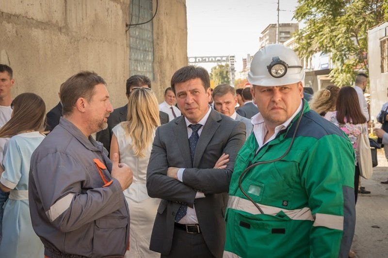 Прем'єр-міністр Володимир Гройсман і мер Борис Філатов оглянули будівництво «Центральної» станції Дніпровського метрополітену 2