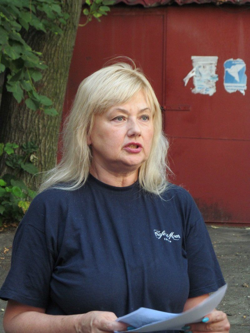 В Днепре деревья не только сносят и омолаживают, но и сажают 8