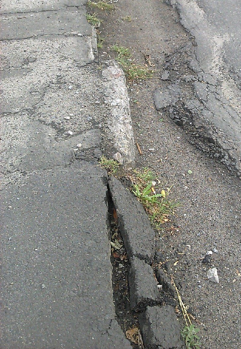 Как растаял прошлогодний ремонт ул. Солончаковой 11