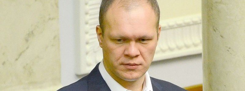 Банкротство «Весты»  и долги нардепа Дзензерского