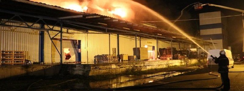 Днепрводоканал засекретил информацию о пожарных гидрантах