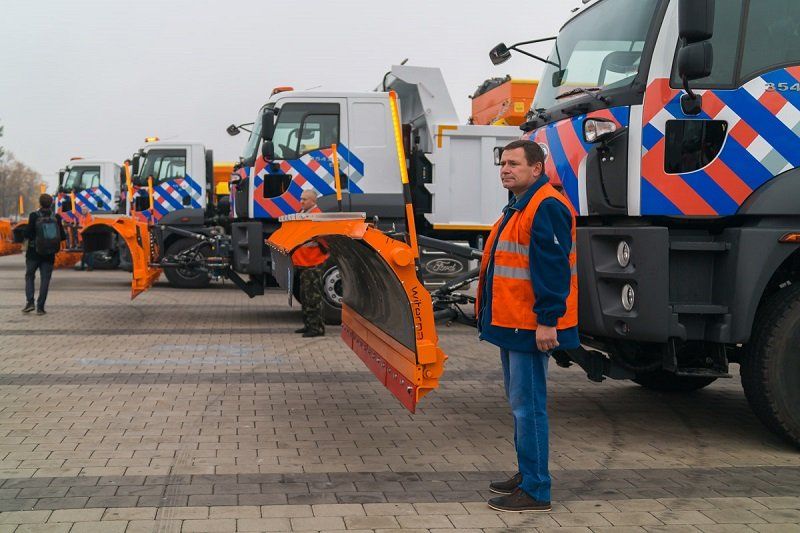 Борис Філатов презентував нову комунальну техніку 2