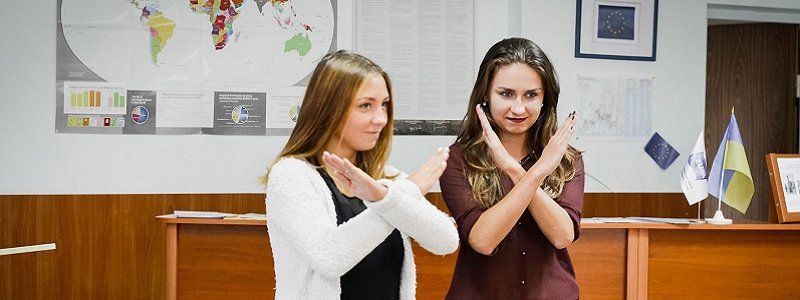 Сколько Днепр потратил на увлечение дебатами