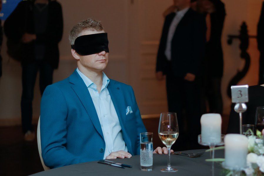 Дмитрий Томчук: на один вечер нас попросили ослепнуть 6