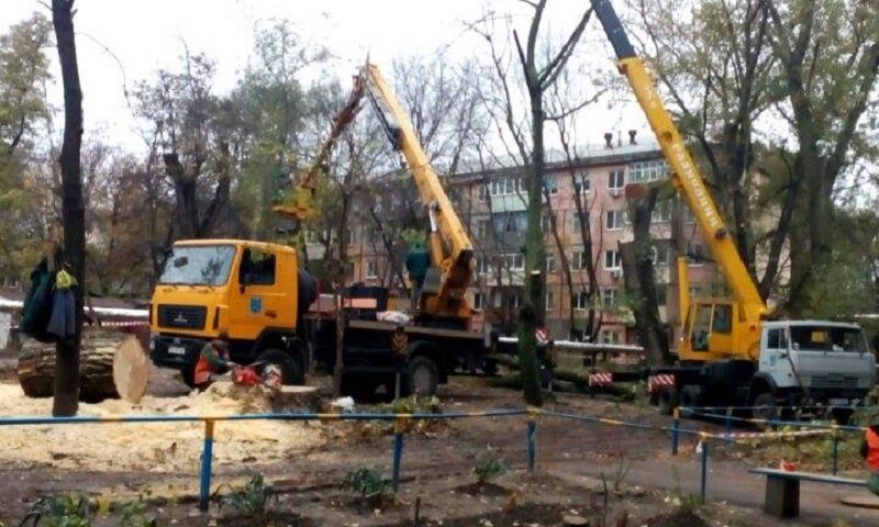 Проспект Богдана Хмельницкого превращают в пустыню 8