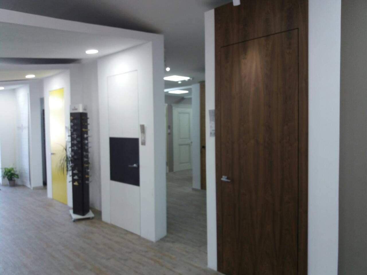 В Днепре можно купить шикарные двери по потрясающим ценам 4