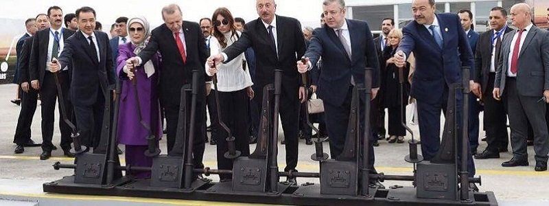 Как предприниматель из Днепра помогал строить дорогу Баку-Тбилиси-Карс