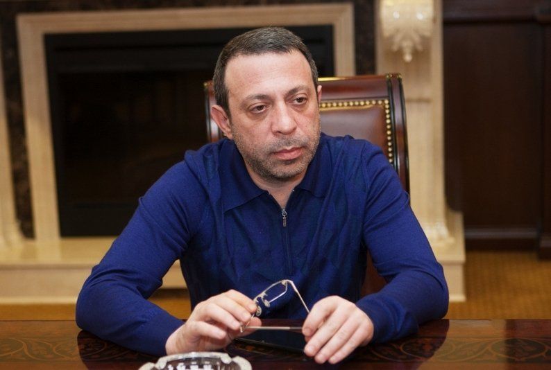 Пока арестовывали Саакашвили и пугали Луценко, Корбан дал совет тем кто в СИЗО 5