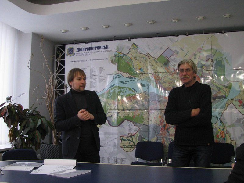 Днепр застроят амбулаториями-курятниками 1