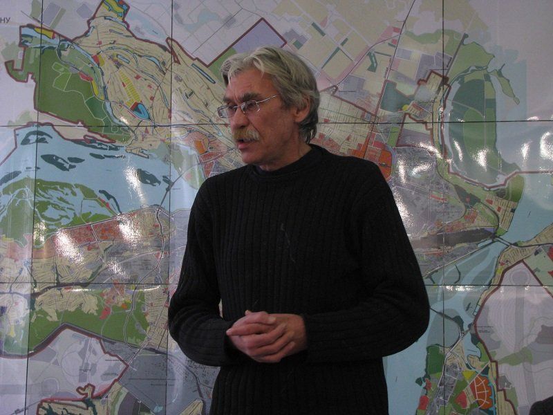 Днепр застроят амбулаториями-курятниками 4