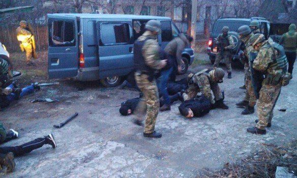 Криминальная задача: банды из ОРДЛО могут угрожать Днепропетровщине 1