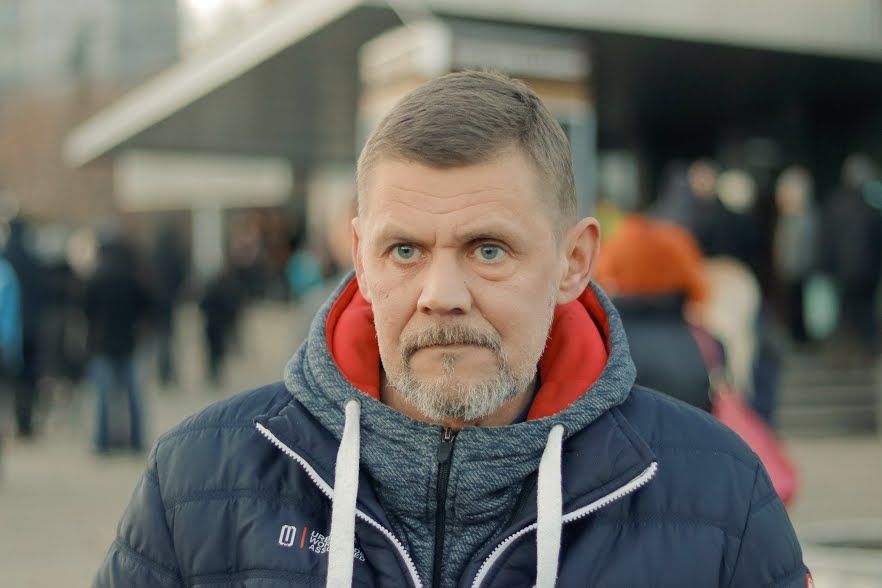 У Дніпрі уперше «запалала» унікальна лазерна ялинка 2