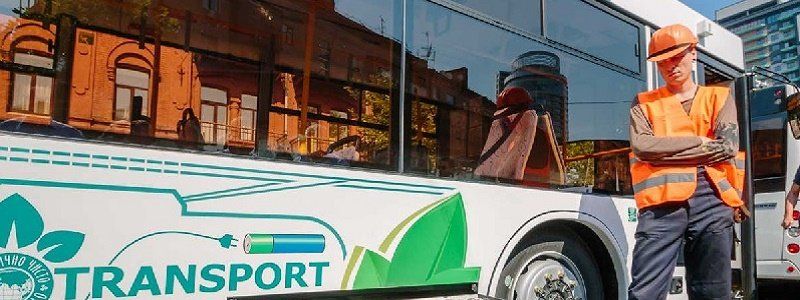 Зачем КП «Дніпровський електротранспорт» топливо для реактивных двигателей