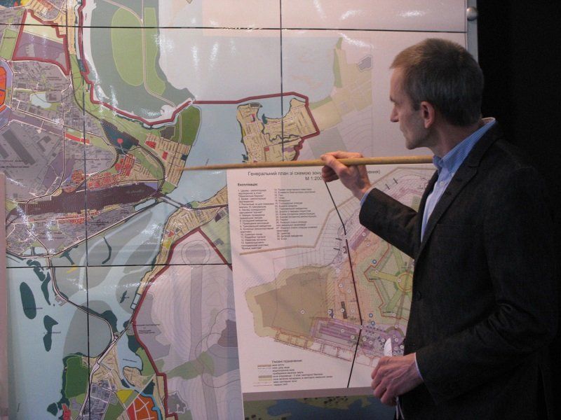 Градсовет Днепра: Страсти по Старой Самари и новый облик Дафи 4