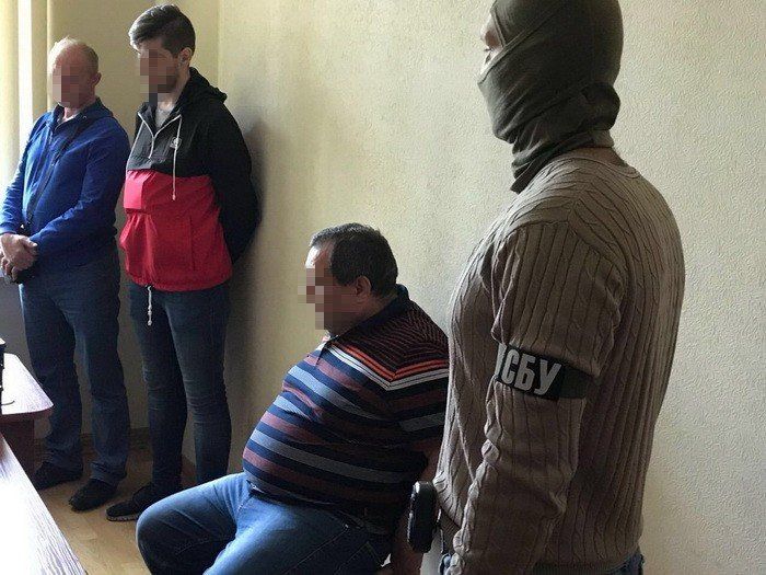 Обвиняемый во взяточничестве судья Геннадий Подберезный вышел на работу 2