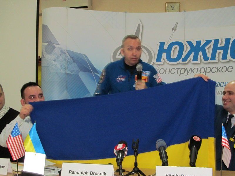 В Днепре КБ Южное презентовало свое видение постоянной базы на Луне 2