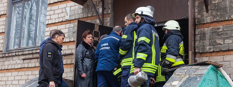 В Днепре горела школа, работу которой суд решил остановить еще в январе