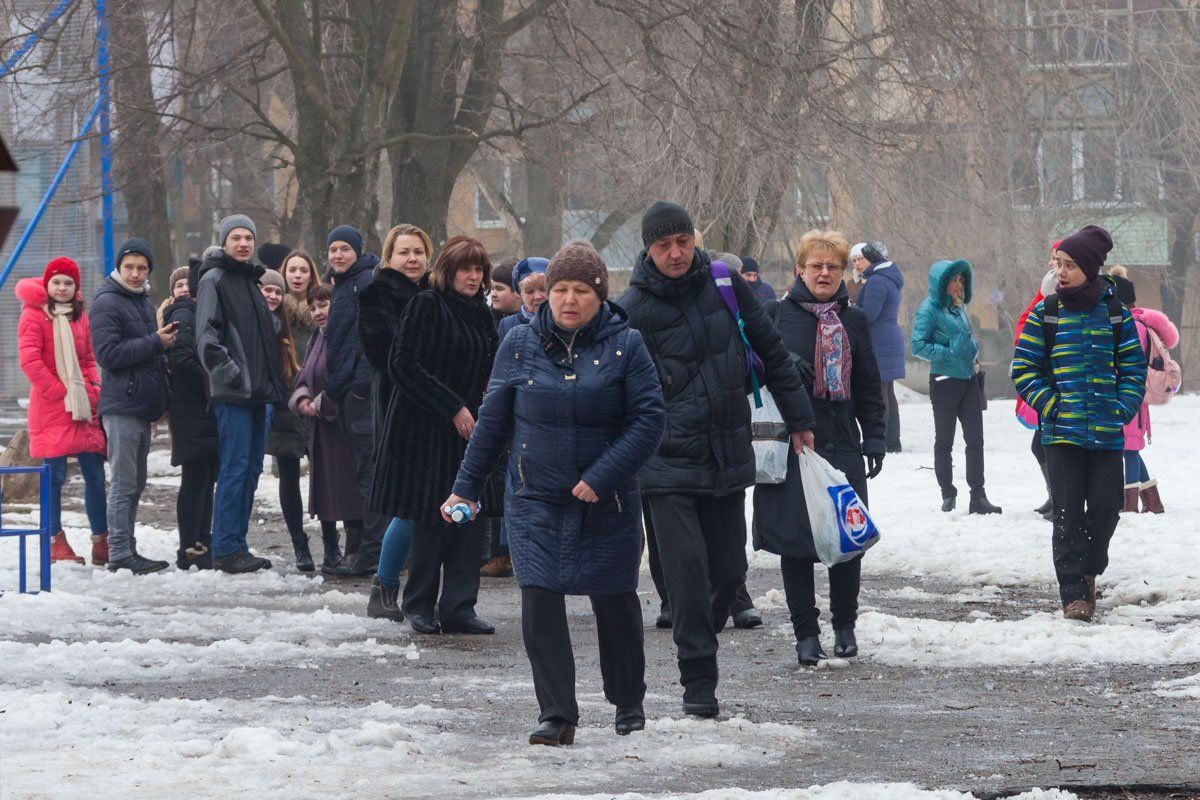 В Днепре горела школа, работу которой суд решил остановить еще в январе 2