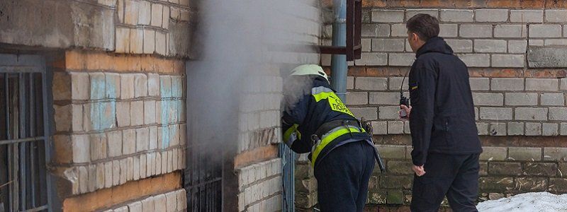 В Днепре горела школа, работу которой суд решил остановить еще в январе 6