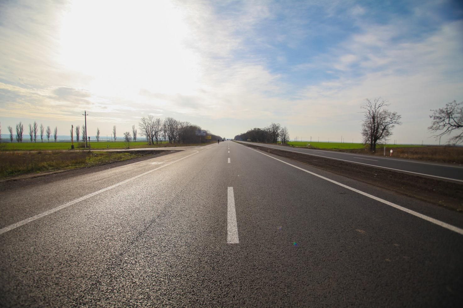 Запорожскую трассу отремонтировали по новым стандартам