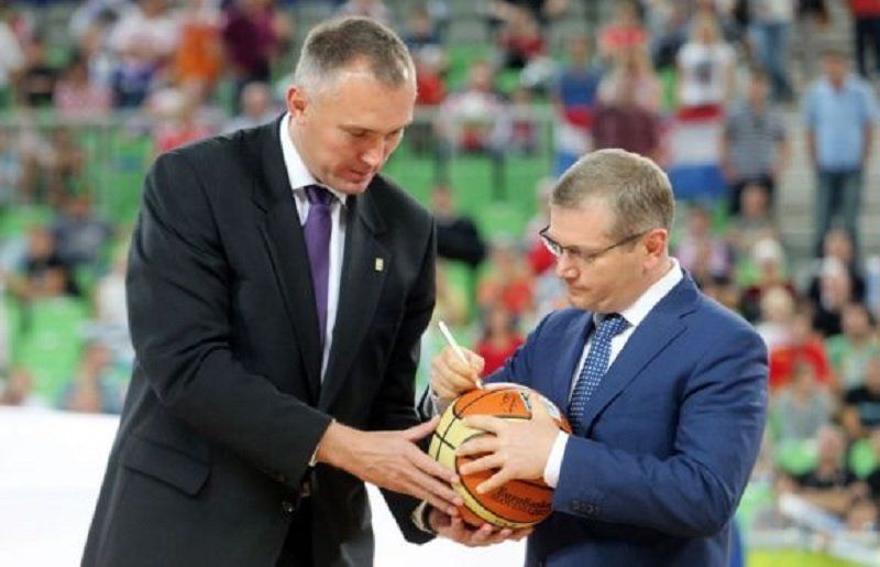 Евробаскет-2015 в Днепре: раскуроченный Метеор и недостроенная баскетбольная арена 1