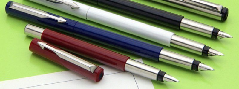 Какие школы Днепра получили канцтовары от горсовета