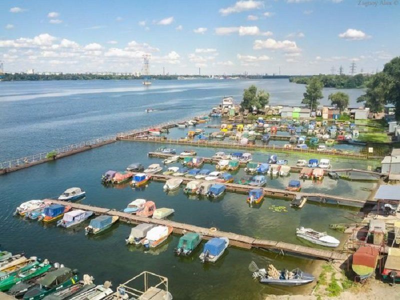 Как узаконить лодку в Днепре и не получить штраф за незаконный вылов рыбы 1