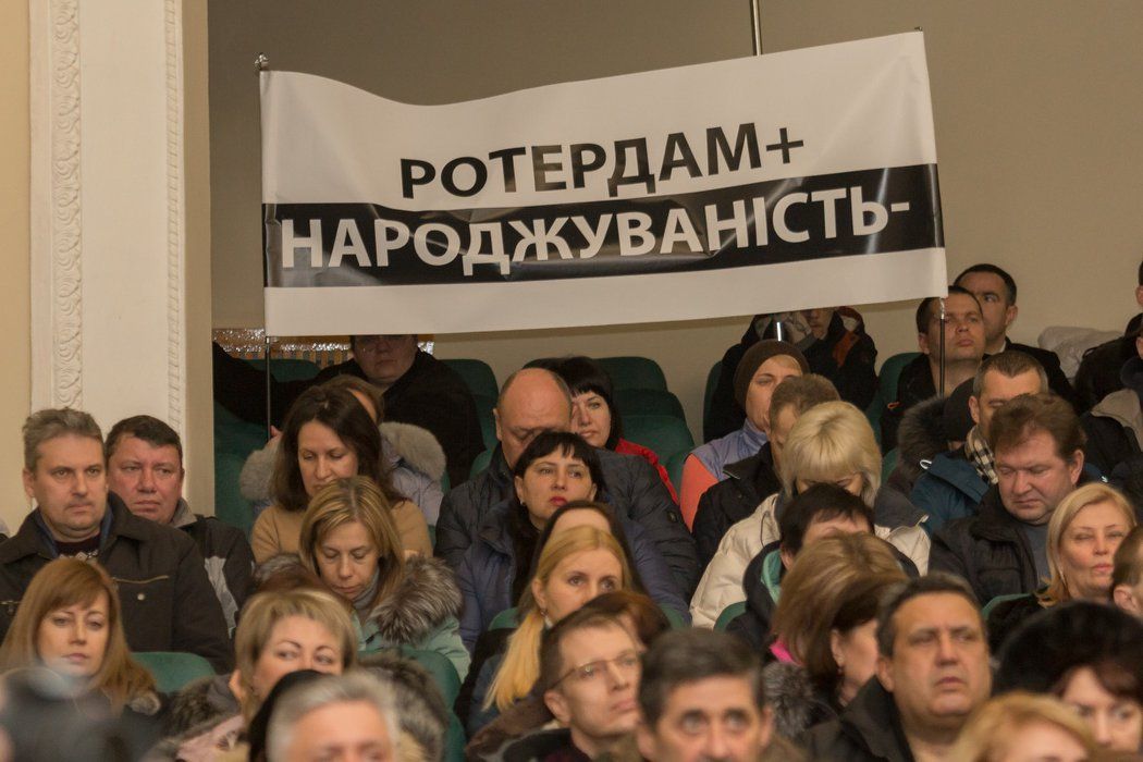 Поможет ли высадка 150 прутиков под эгидой ДТЭК легче дышать жителям Днепра 8