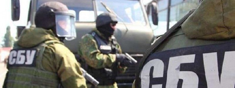 СБУ разыскивает грабителей, которые притворялись полицейскими