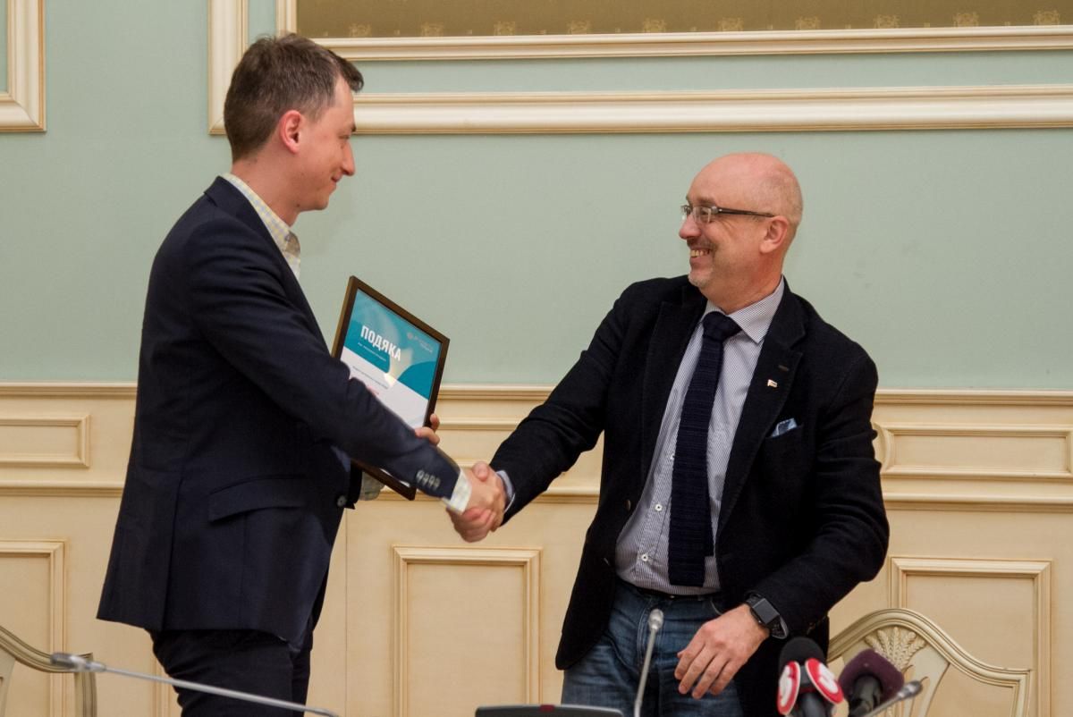 Сможет ли Киев увеличить доходы городского бюджета от рекламы в метро 12