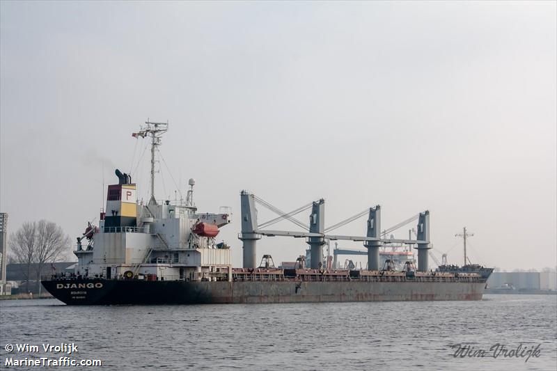 Откуда горючее на днепровских заправках 1