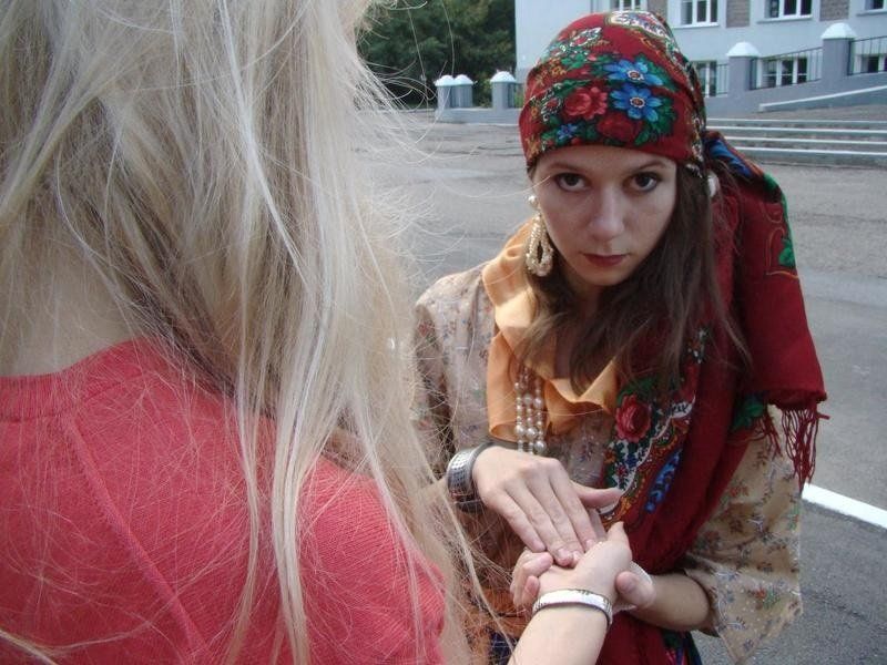 Как не стать жертвой «цыганского гипноза» 2