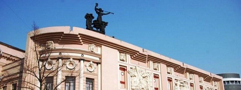 В театре Шевченко в Днепре появится подъемник для людей с инвалидностью