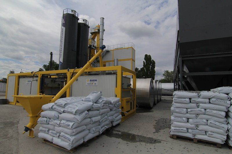 Асфальтобетонный завод в Новомосковске: зачем нужен и что там делал Омелян 6