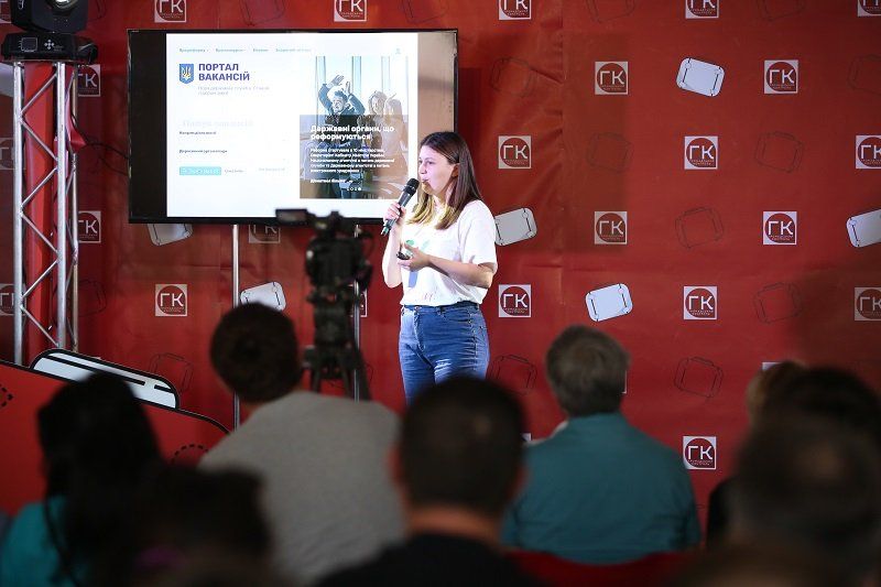 Уляна Супрун и Ирина Литовченко о зарплатах врачей, вейпах, вакцинах, и чиновниках 4