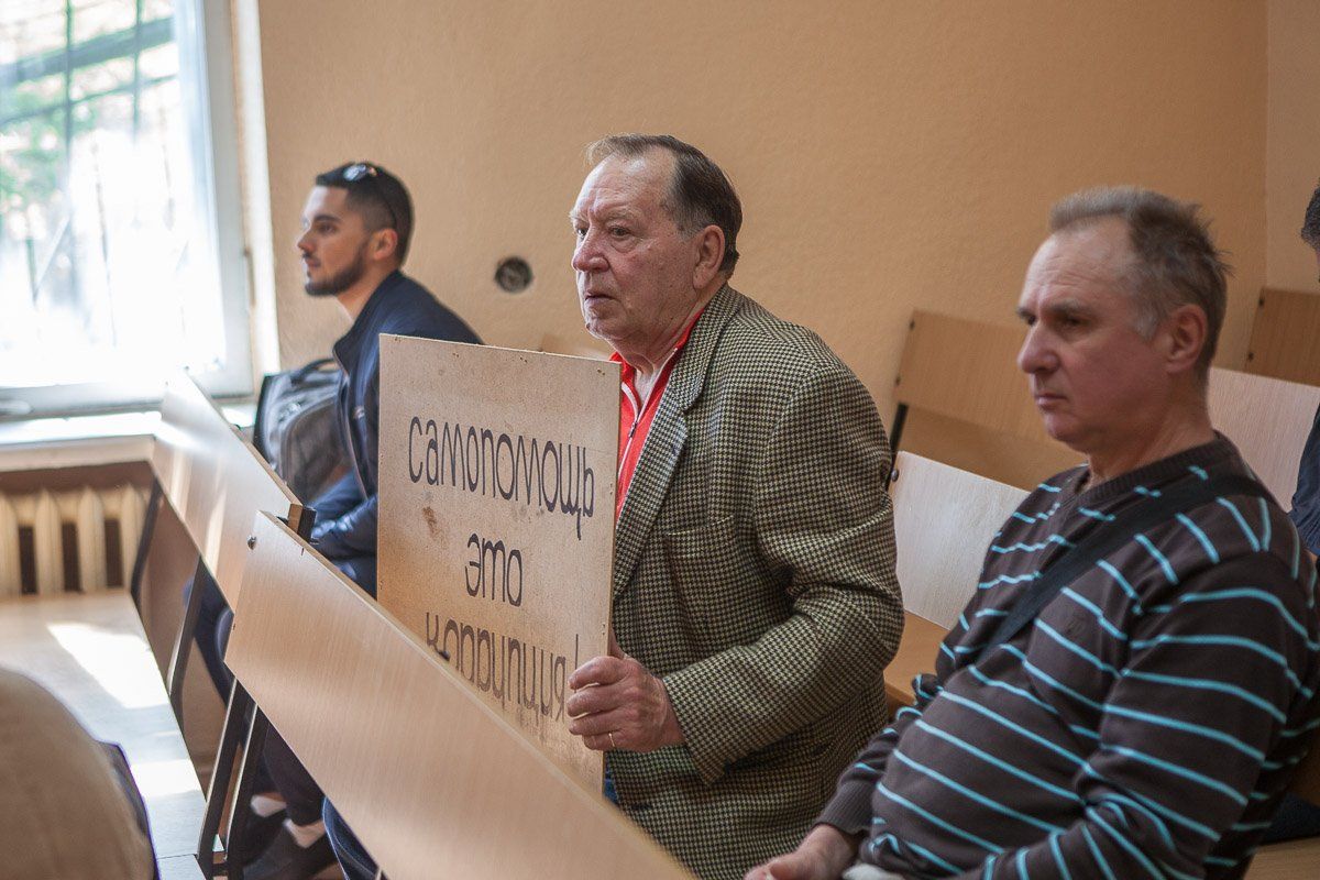 Как судили за коррупцию депутата горсовета Днепра Юрия Акуленко 3