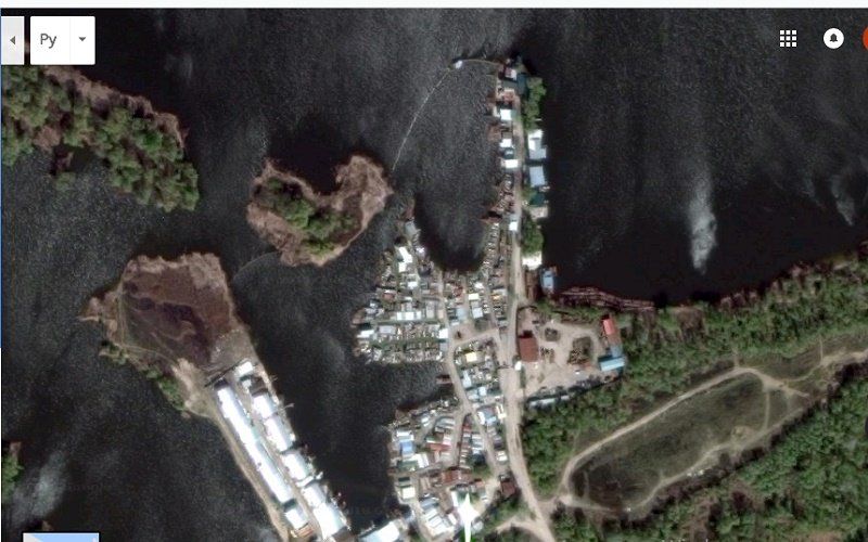 В Днепре борются с лодочным причалом «Коммунаровец» 1