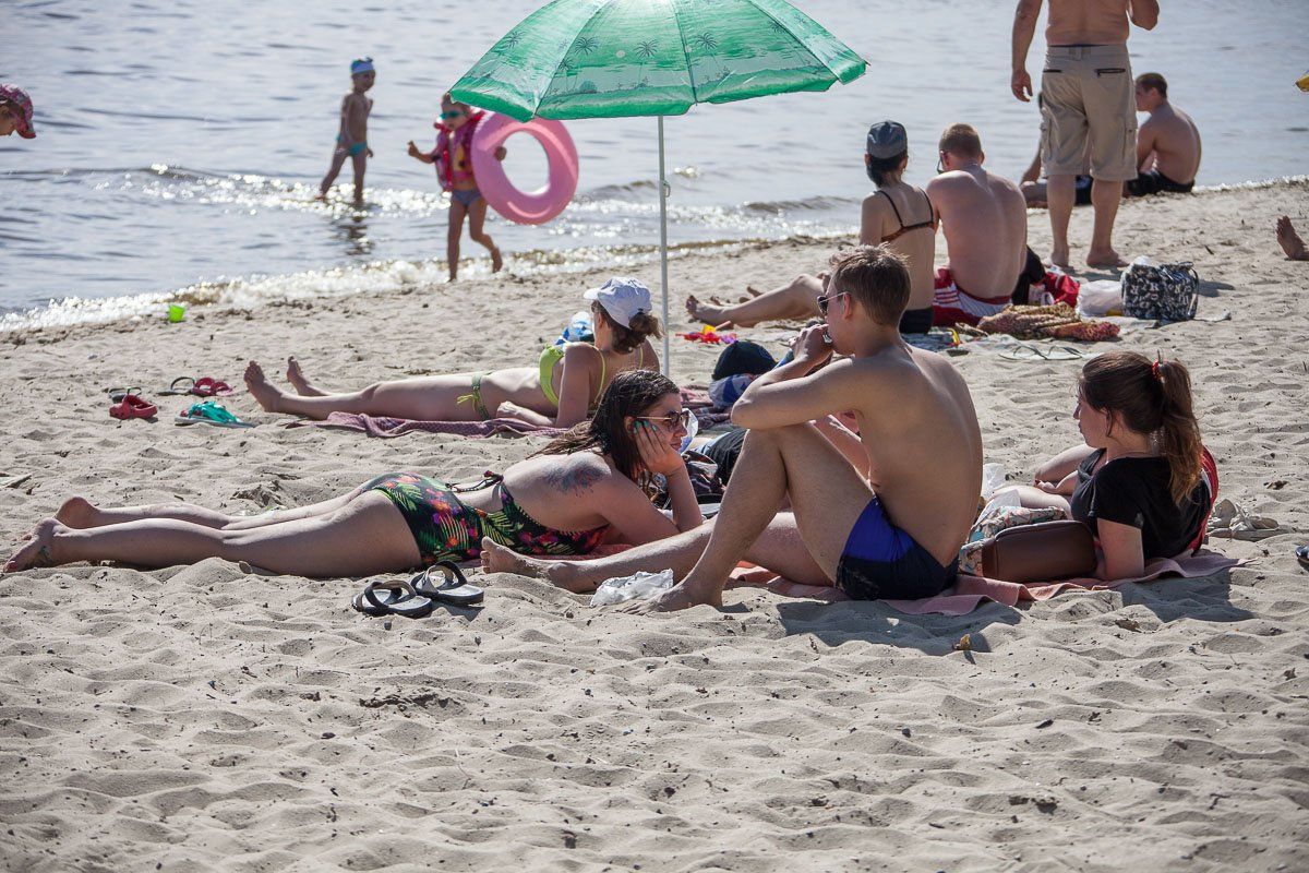 Сколько денег потратил Днепр на пляж Монастырского острова 7