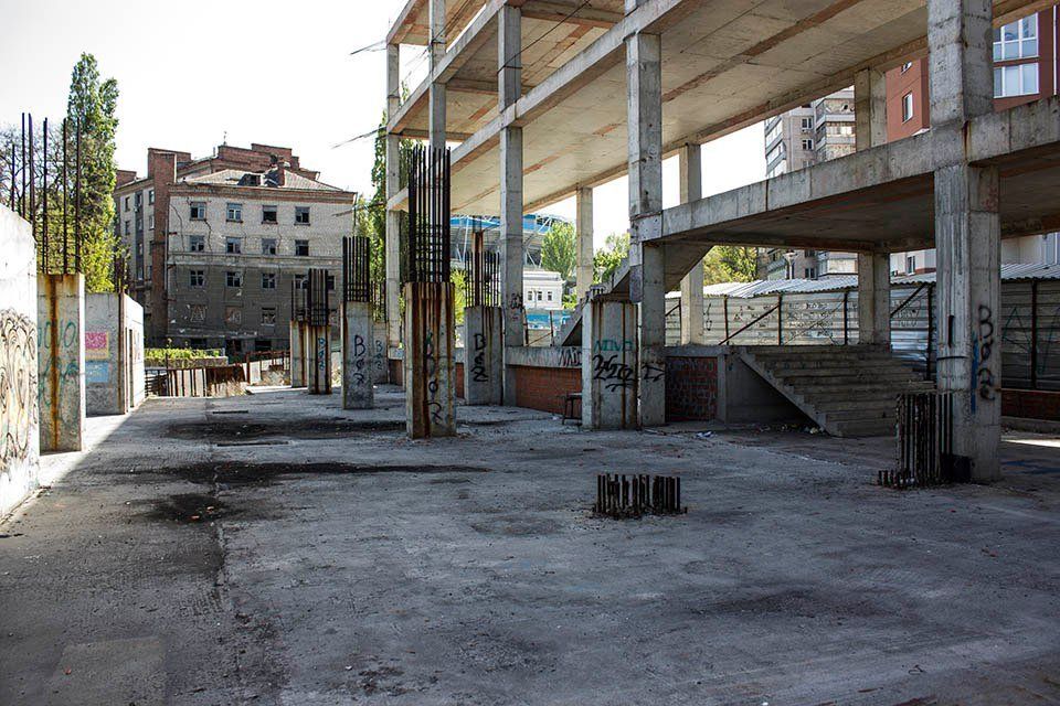 Сможет ли горсовет Днепра забрать себе недвижимость на бульваре Кучеревского 9