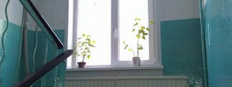 По каким адресам отремонтируют подъезды на Калиновой и Универсальной в Днепре